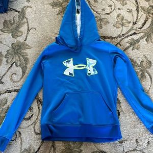 Blue Under Armour sweatshirt